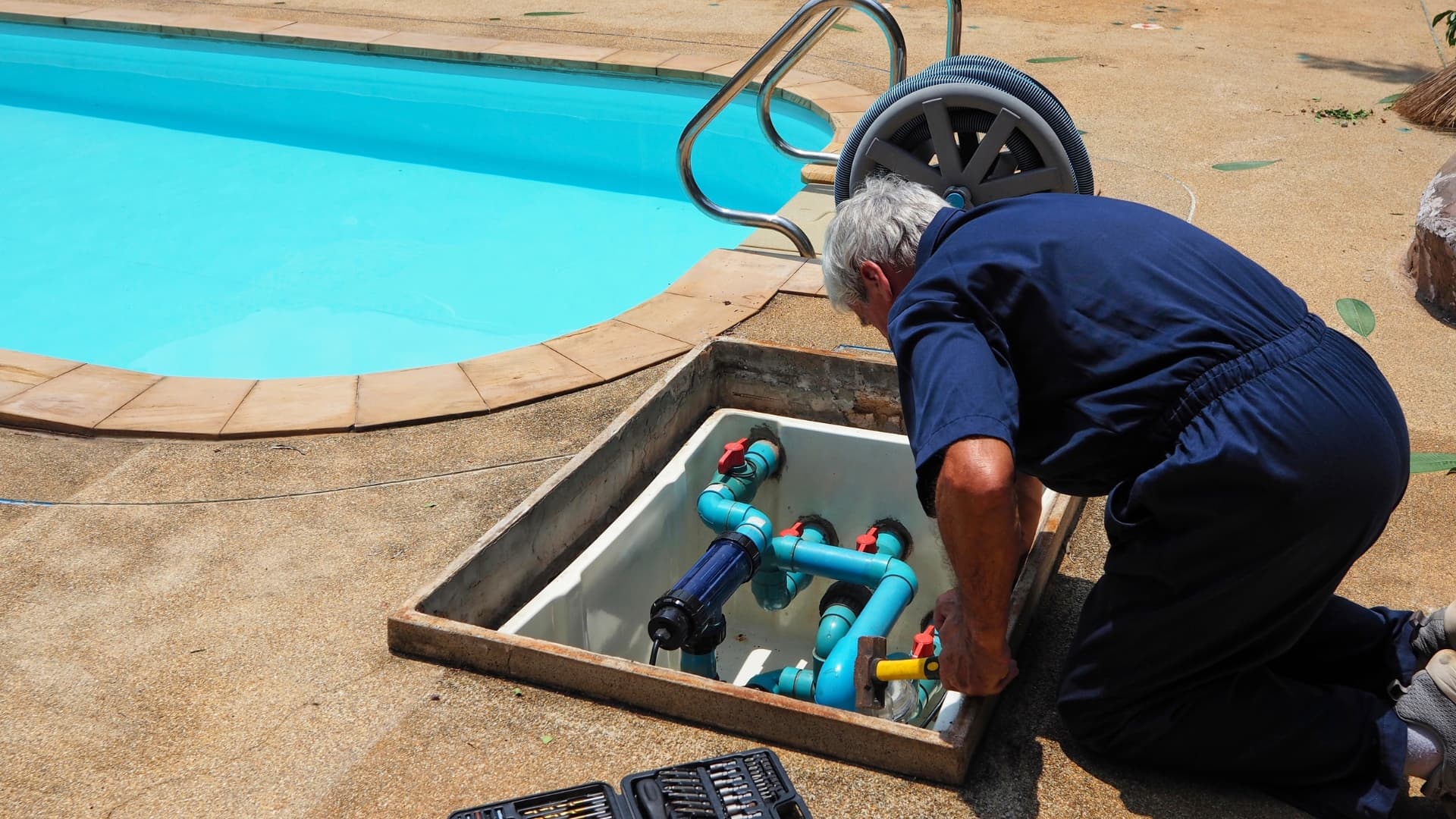 Pool leak repair service in Charlotte NC
